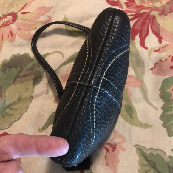 Vintage COACH Pebbled Leather Silver Hardware Zip Pouch Strappy Black classic - Picture 10 of 16